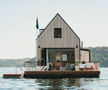 Rentable Solar Floating Villa